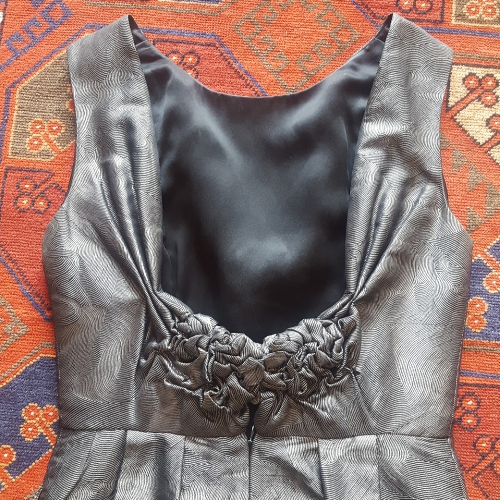 🔝GORGEOUS SILVER DRESS🔝